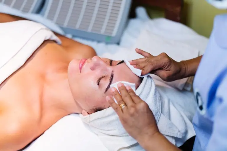 Skin care clinic near me in Sunrise FL offering facials, body contouring and advanced beauty treatments